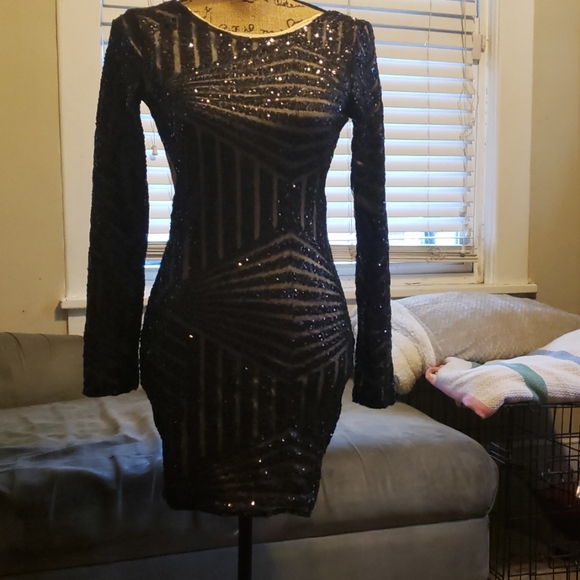 Evening dress - Picture 1 of 4